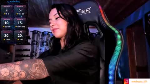 Snapshot of mavis_fuentes chatting on 11, 11, 2025 Hilary online show from 11, 11, 2025