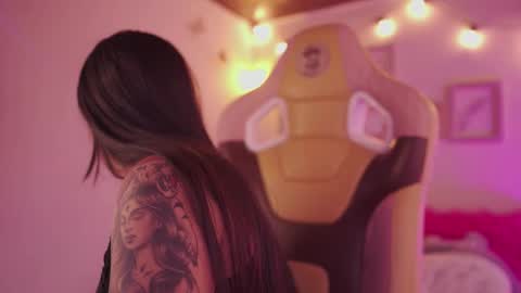 Snapshot of mavy_ chatting on 5, 2, 2026 MAVY online show from 5, 2, 2026