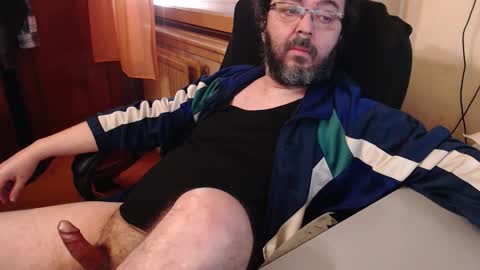 Snapshot of max818k chatting on 30, 11, 2025 Max online show from 30, 11, 2025