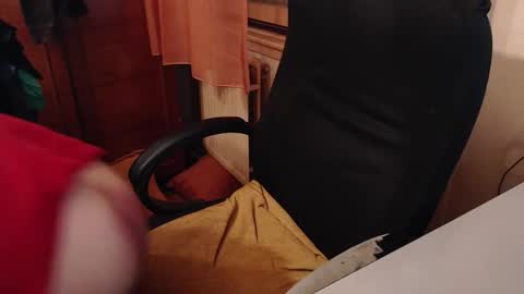 Snapshot of max818k chatting on 10, 1, 2026 Max online show from 10, 1, 2026