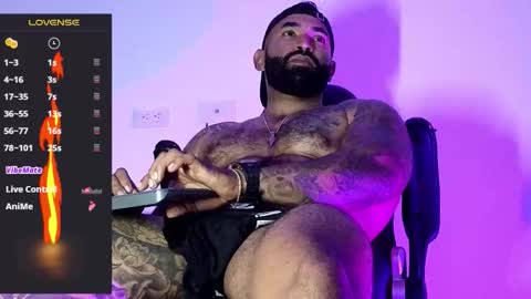 max__prada online show from 10, 1, 2026