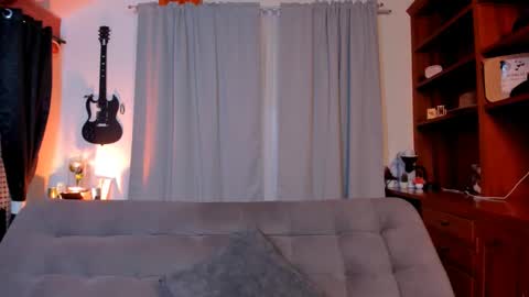 Snapshot of max_dic1 chatting on 30, 1, 2025 max D. online show from 30, 1, 2025