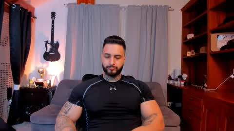 Snapshot of max_dic1 chatting on 1, 2, 2025 max D. online show from 1, 2, 2025