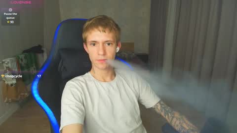 Max Gen with tats 24years  And Ethan without tats 20 years online show from 15, 1, 2025