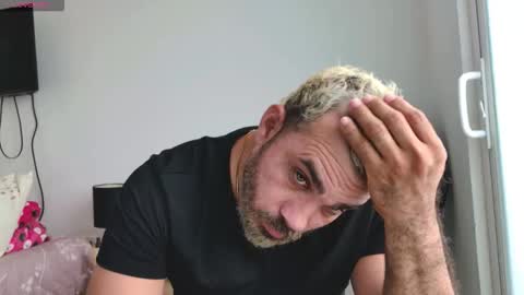 max_love25 online show from 5, 1, 2026