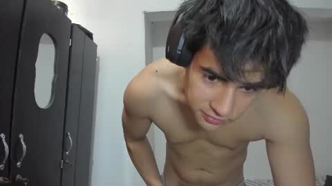 Snapshot of max_miller66 chatting on 17, 6, 2026 Max online show from 17, 6, 2026