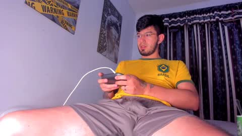 Snapshot of max_val chatting on 3, 2, 2025 Max online show from 3, 2, 2025