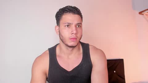 Snapshot of max_valiant chatting on 13, 9, 2025 max online show from 13, 9, 2025