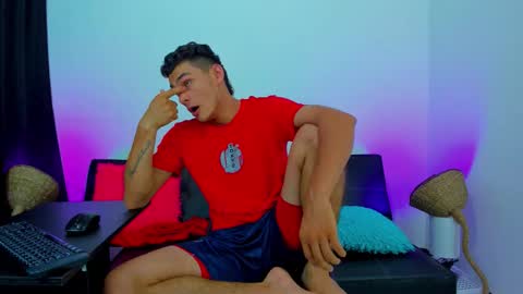 MAX     online show from 7, 11, 2025