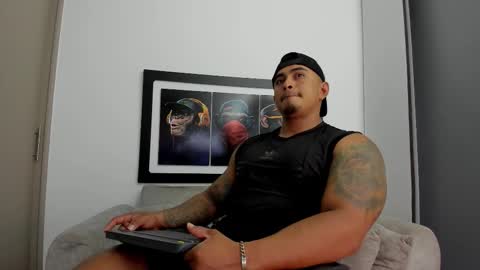 Snapshot of maxcarther chatting on 16, 11, 2025 Maxcarther online show from 16, 11, 2025