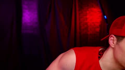 Snapshot of maxhughes chatting on 1, 11, 2025 Max Hughes online show from 1, 11, 2025