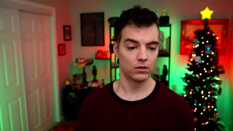 Snapshot of maxhughes chatting on 21, 12, 2025 Max Hughes online show from 21, 12, 2025