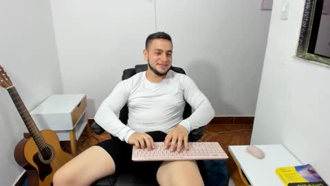 Snapshot of maxi_alcantara chatting on 7, 3, 2026 Maxi 600pm to 1201am col time online show from 7, 3, 2026