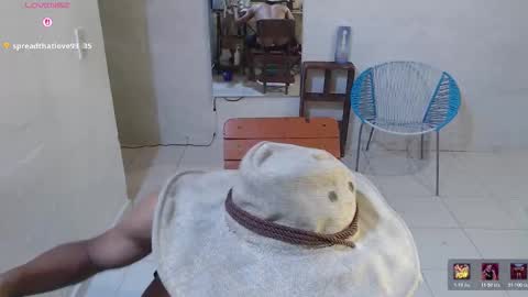 Snapshot of maxi_dick33 chatting on 20, 12, 2025 maxi dick online show from 20, 12, 2025