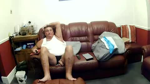 Snapshot of maxi_johnes chatting on 1, 7, 2026 MAX online show from 1, 7, 2026
