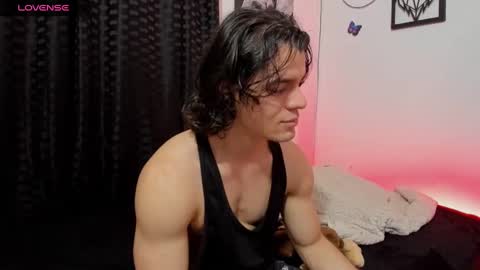 Snapshot of maxi_styles chatting on 3, 12, 2024 Alex online show from 3, 12, 2024