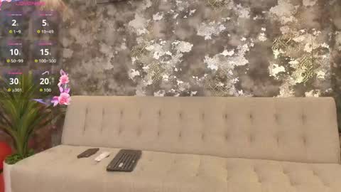Snapshot of maximiliano_kh4lil chatting on 9, 6, 2026 Maximiliano online show from 9, 6, 2026
