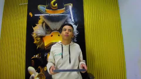 maximo_grayt_ online show from 10, 5, 2026