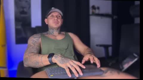 Snapshot of maximo_vega chatting on 11, 10, 2025 Maximo online show from 11, 10, 2025