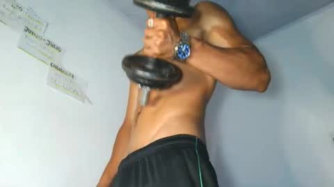 Snapshot of maximo_vega_new chatting on 12, 1, 2026 Maximo Aron Vega online show from 12, 1, 2026