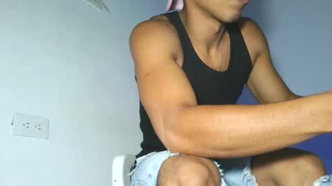 Maximo Aron Vega online show from 29, 3, 2026