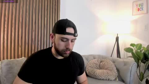 Maximo Wolf online show from 1, 6, 2026