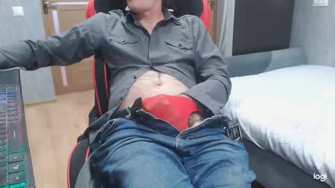 maximus3334 online show from 18, 11, 2025