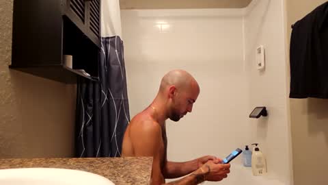 Snapshot of maximusdemitrious chatting on 13, 9, 2025 maximusdemitrious online show from 13, 9, 2025