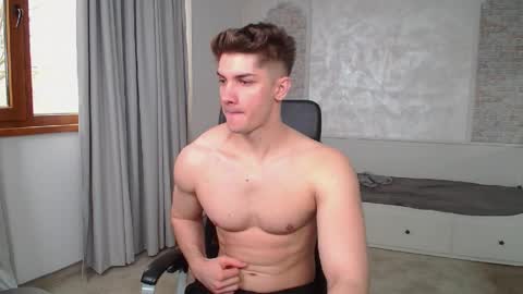 MaxKaiden online show from 1, 4, 2026