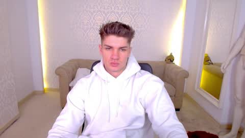 MaxKaiden online show from 11, 4, 2026