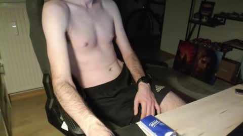 Snapshot of maxp0wer23 chatting on 18, 1, 2025 Max online show from 18, 1, 2025