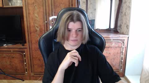 Snapshot of maxplay18 chatting on 29, 9, 2025 Max online show from 29, 9, 2025