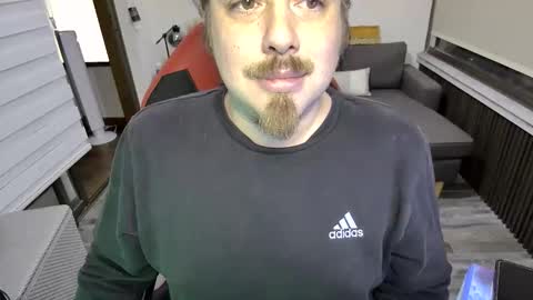 Snapshot of maxredz chatting on 14, 2, 2026 Max online show from 14, 2, 2026