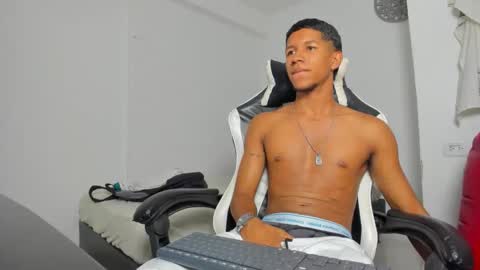 maxvibe420 online show from 14, 10, 2025