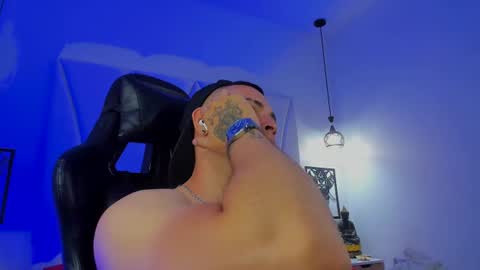 Snapshot of maxwell_dupont chatting on 27, 6, 2026 MAX online show from 27, 6, 2026