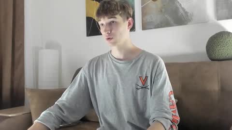 Snapshot of maxwellchik chatting on 20, 9, 2025 maxwellchik online show from 20, 9, 2025