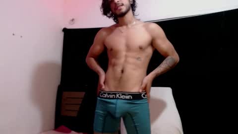 Snapshot of maxximus_10 chatting on 21, 12, 2024 maxximus_10 online show from 21, 12, 2024