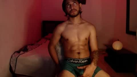 Snapshot of maxximus_10 chatting on 28, 1, 2025 maxximus_10 online show from 28, 1, 2025