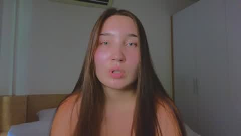 Snapshot of may_dani chatting on 19, 7, 2026 Dani and May online show from 19, 7, 2026