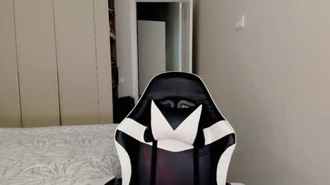 Mia online show from 24, 2, 2026