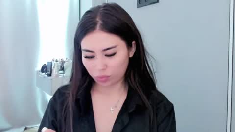Snapshot of may_mia chatting on 19, 7, 2026 Mia online show from 19, 7, 2026