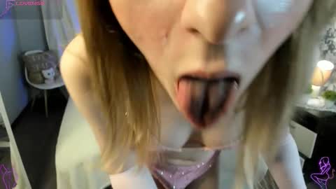 Leila online show from 12, 3, 2026