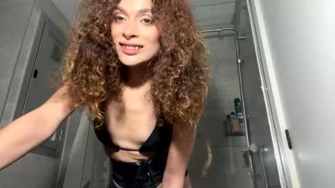 Snapshot of maya632713 chatting on 7, 1, 2026 Maya transgirl online show from 7, 1, 2026