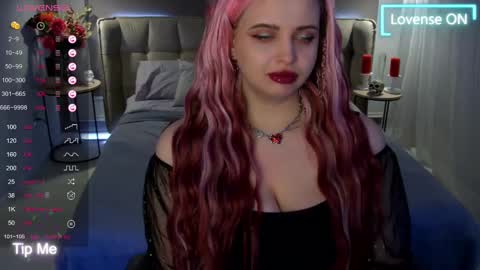 Maya Mils online show from 10, 3, 2025