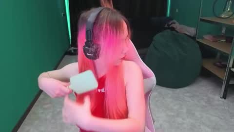 Maya Viola online show from 28, 3, 2026