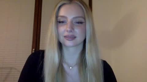 mayaflirt online show from 7, 4, 2026