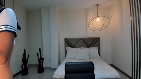 M A Y A    H O F F M A N online show from 17, 1, 2026