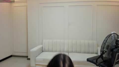 M A Y A    H O F F M A N online show from 11, 2, 2026