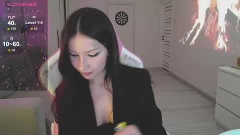 Mayales online show from 4, 10, 2025