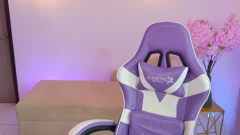 Maya Vexx online show from 17, 7, 2026